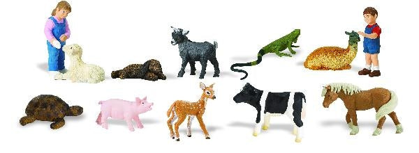 c323_petting_zoo_group.jpg